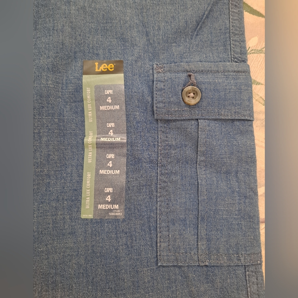 Lee Womens Blue Cargo Capri Pants Size 4 - Picture 6 of 9